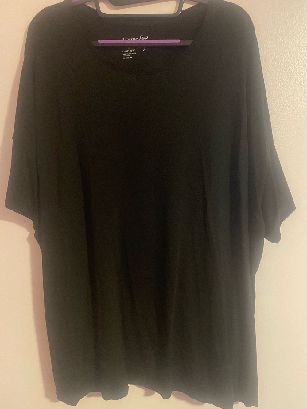 Terra & Sky Women’s Black Crew Neck Short Sleeve Tee